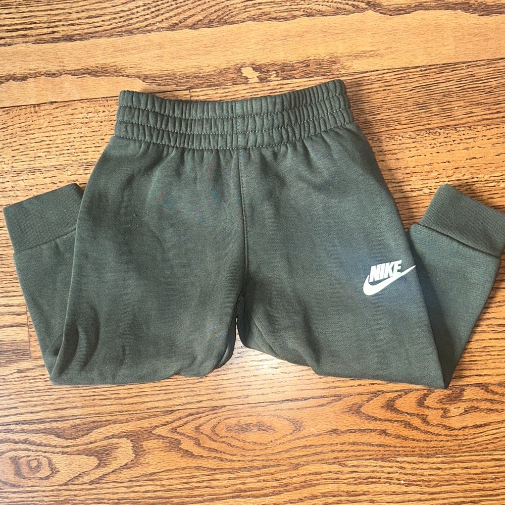 Nike Kids Olive Green Jogger Sweatpants - Size 2T